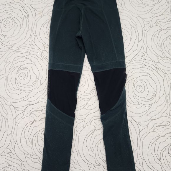 [XS] Deep Green w/ Black Meshed Cut Out Nanette Lepore Leggings - Picture 5 of 14